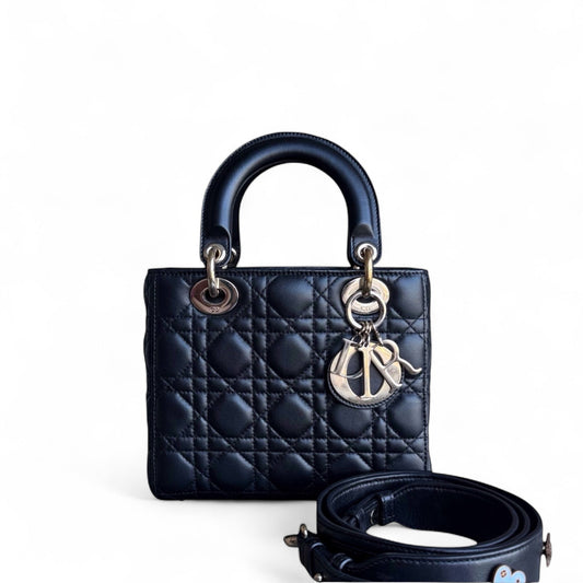 Kovancy Lady Petit rabat - Cuir d'agneau Cannage noir et quincaillerie dorée