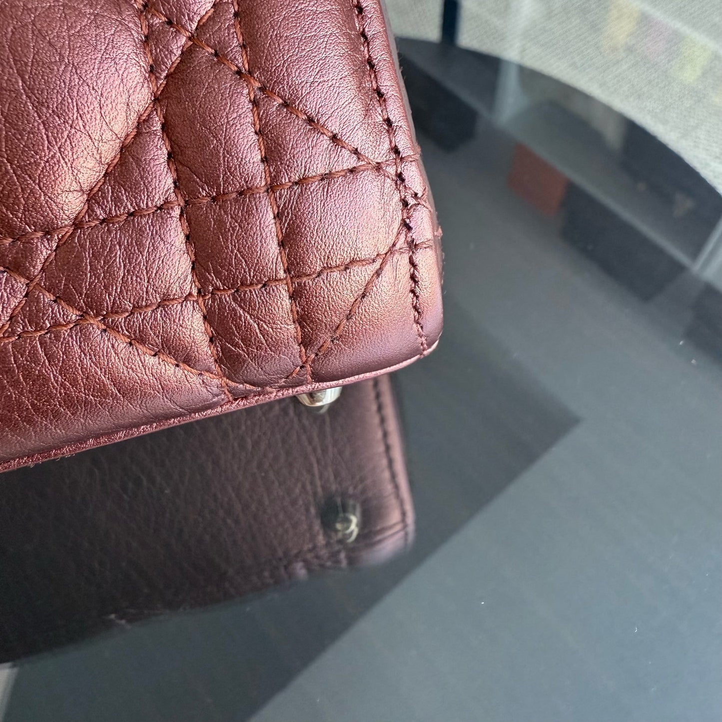 Kovancy Lady Mini - Bandoulière réglable en cuir de veau Cannage marron et matériel doré