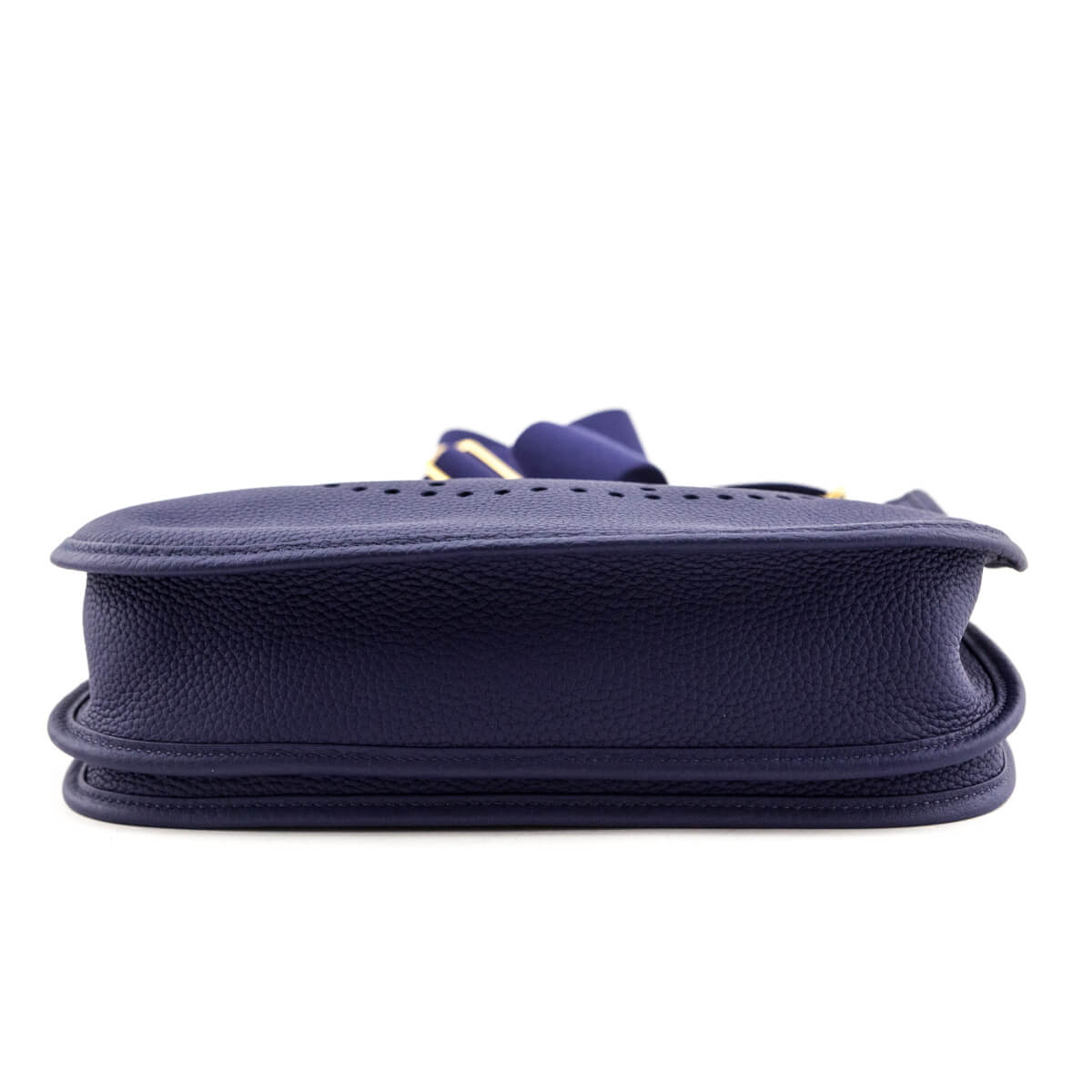 HMS Blue Ink Taurillon Clemence Evelyne III 29 PM