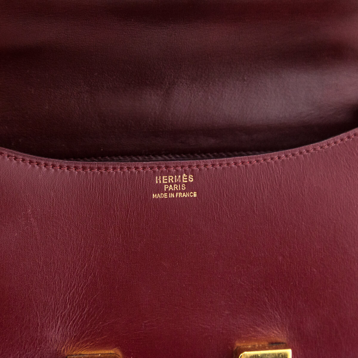 Hermès Red H Box Calf Vintage Constance 23