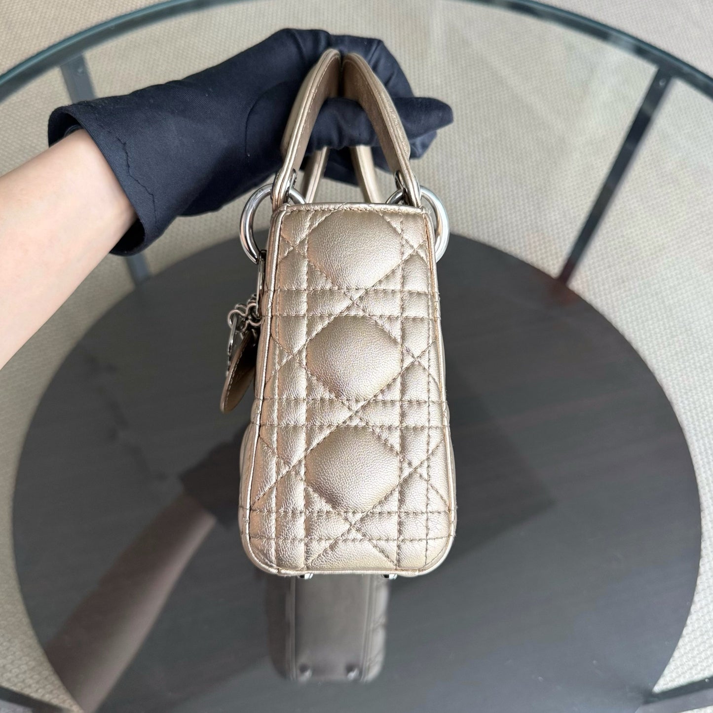 Kovancy Lady Mini - Sangle chaîne en cuir d'agneau Cannage avec quincaillerie dorée et argentée