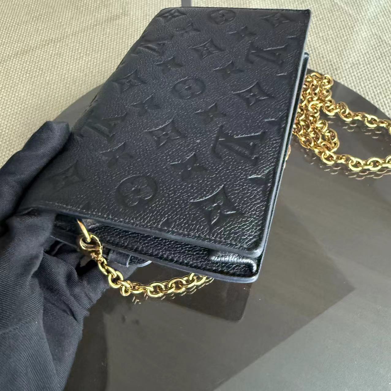 LVT Vavin Chain WOC Chain Wallet Empreinte Black Gold Hardware Black