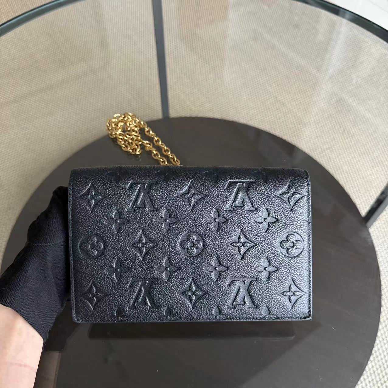 LVT Vavin Chain WOC Chain Wallet Empreinte Black Gold Hardware Black