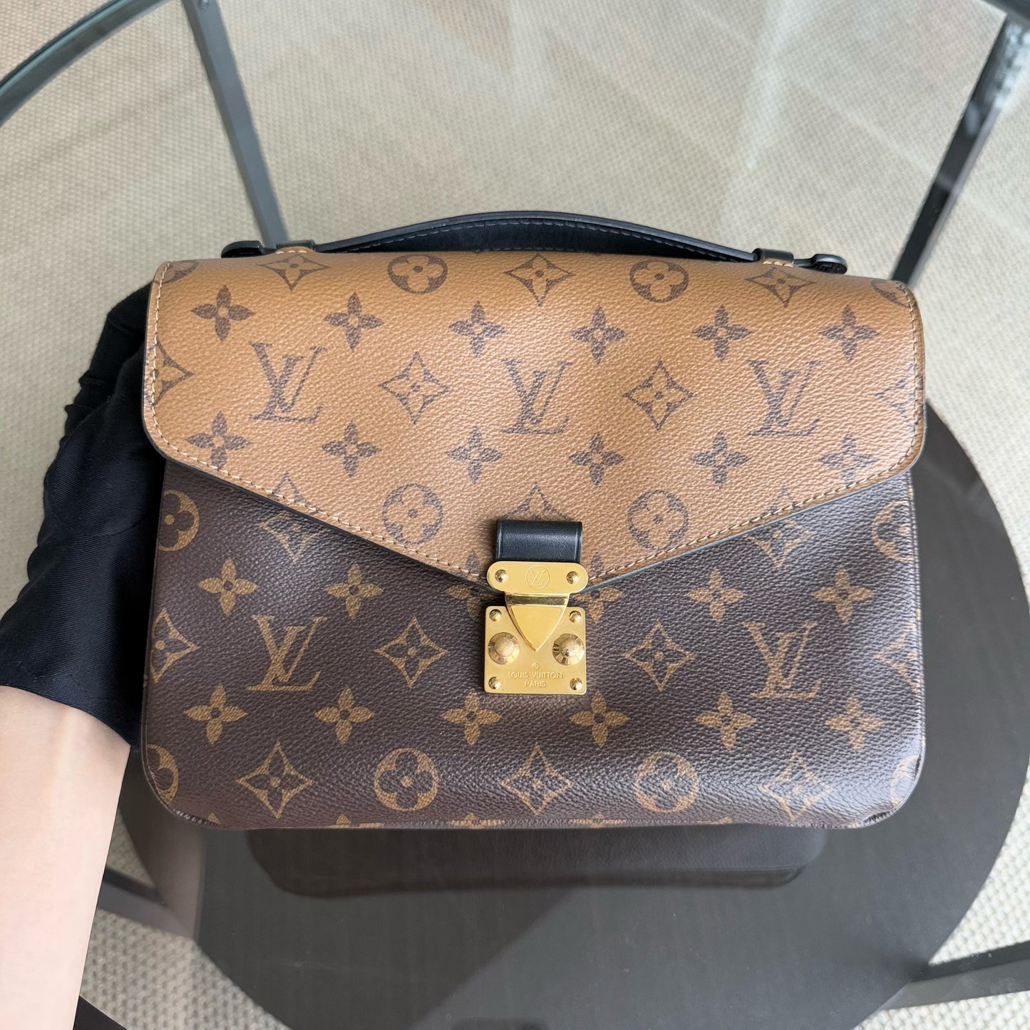 Kovancy Pochette Metis - Toile Monogram inversée Matériel doré