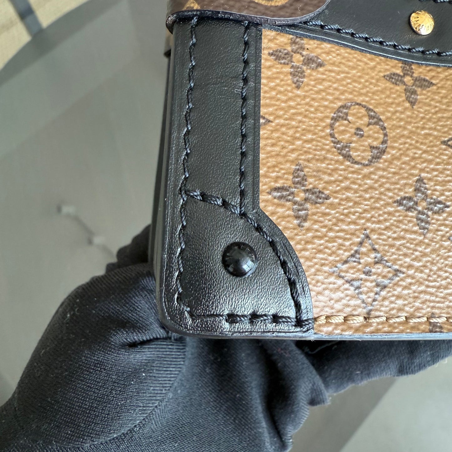 Kovancy Pochette Malle - Toile Monogram Reverse Brown Quincaillerie dorée