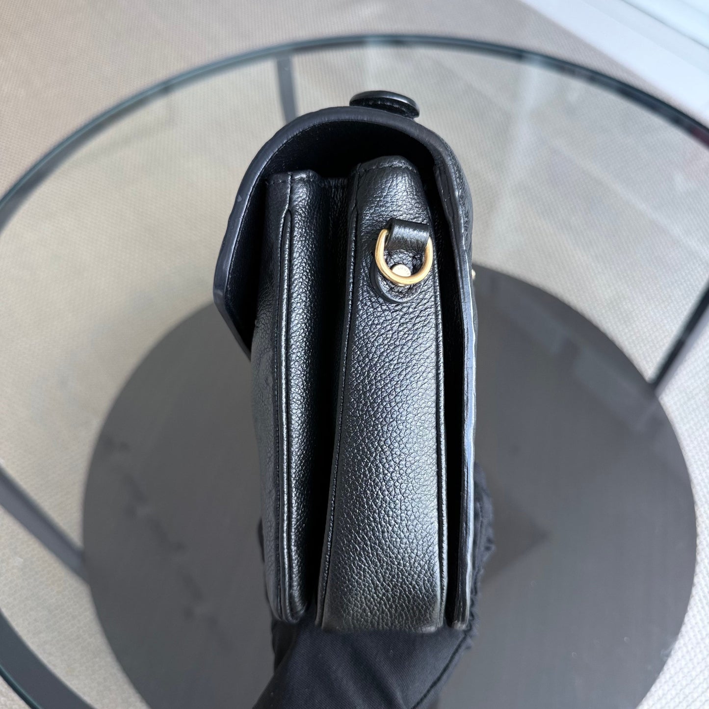 Kovancy Pochette Metis - Monogram Empreinte Cuir Noir Noir Or Quincaillerie
