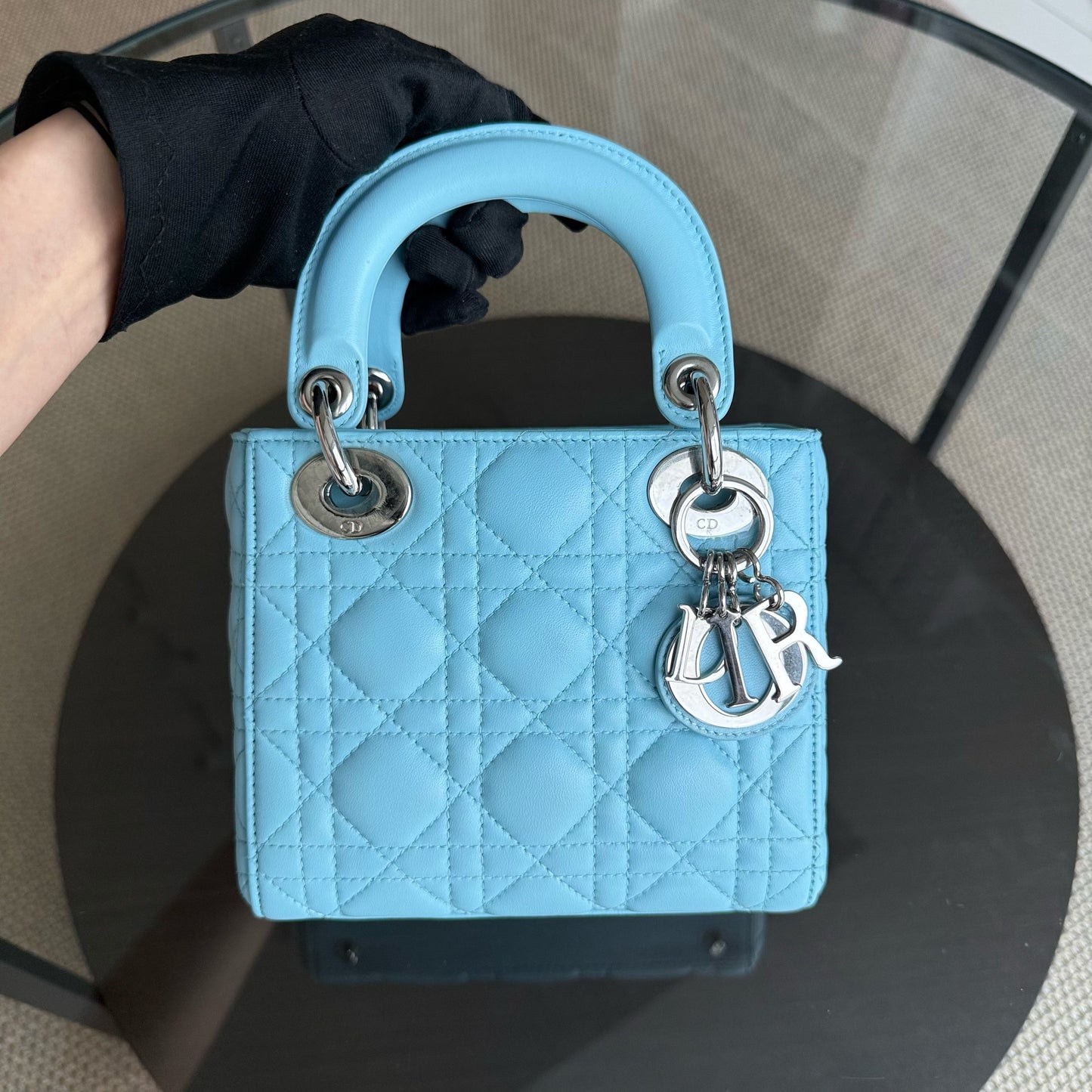 Kovancy Lady Mini - Cannage Agneau Bleu Clair Quincaillerie Argentée Bandoulière Réglable