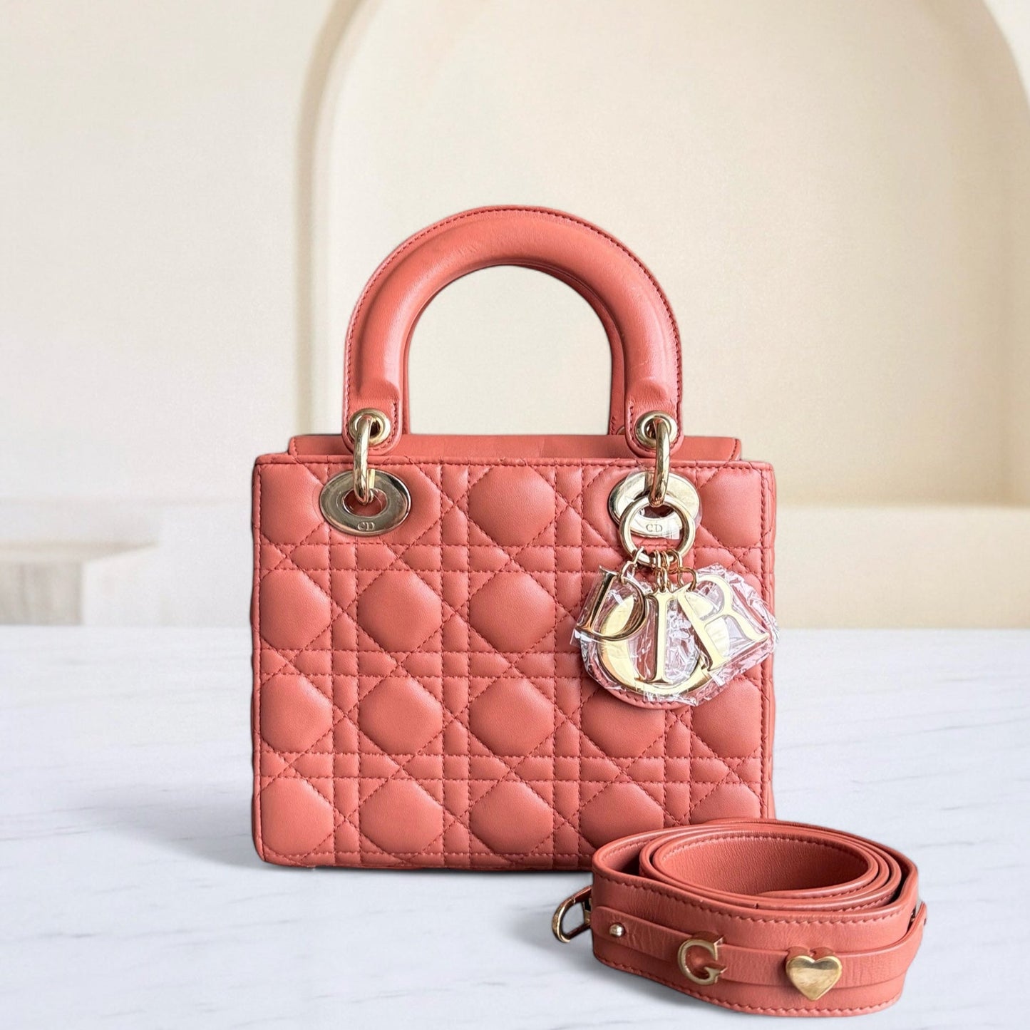 Kovancy Lady Petit rabat ABC - Cuir d'agneau Cannage Caramel Quincaillerie dorée MyABC