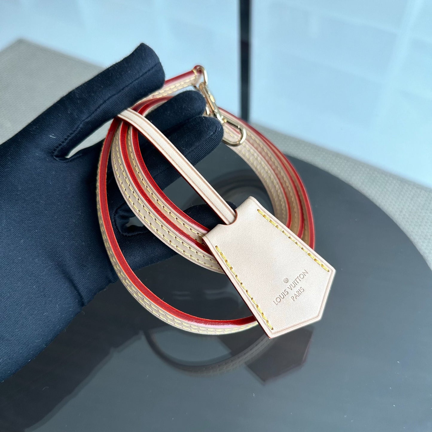 Kovancy Sac à bandoulière en cuir Alma BB Monogram