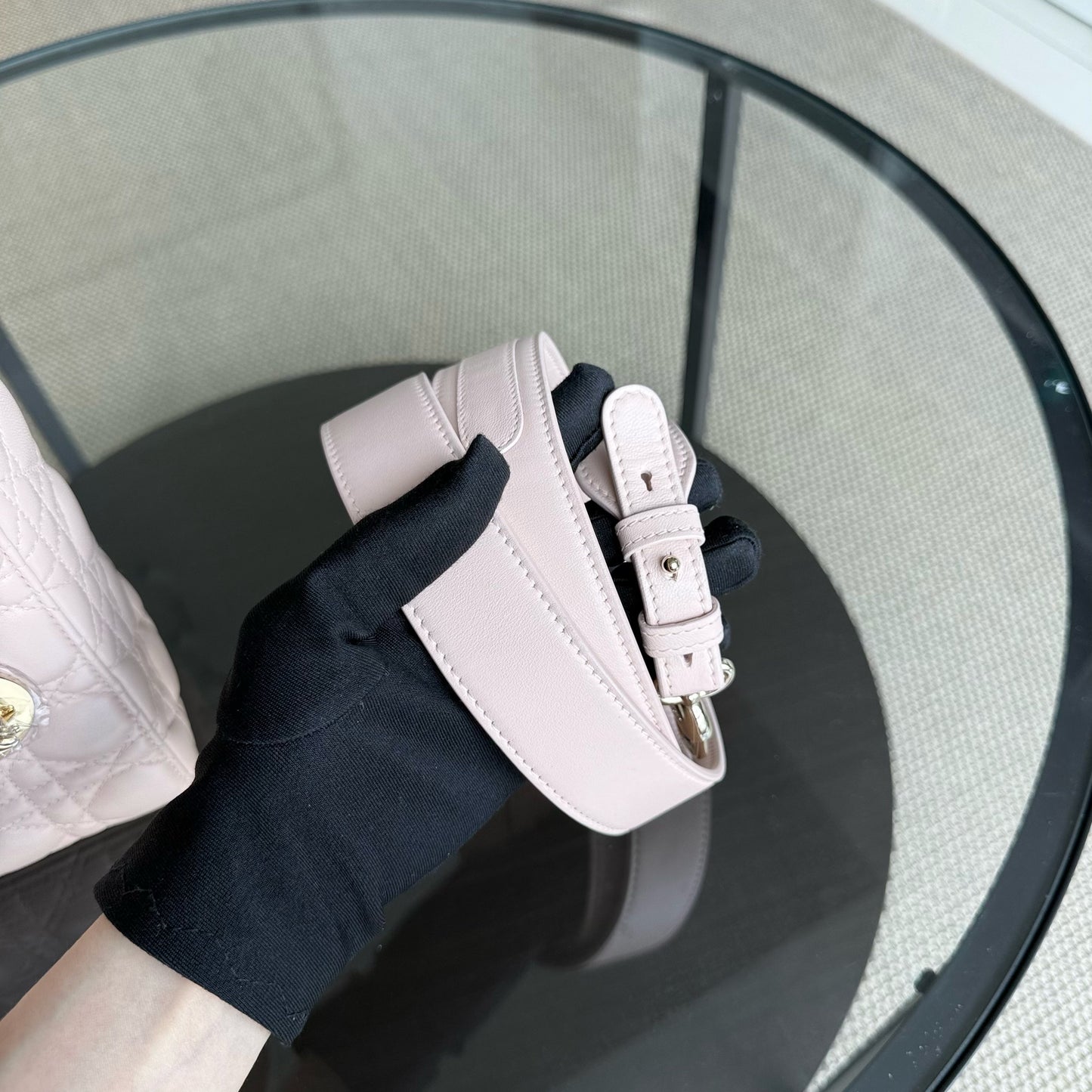 Kovancy Lady Petit - Cuir d'agneau Cannage rose clair, quincaillerie dorée