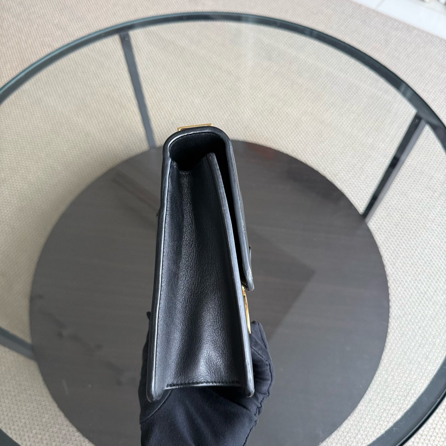 Kovancy Montaigne 30 - Cuir de veau lisse noir, accastillage doré