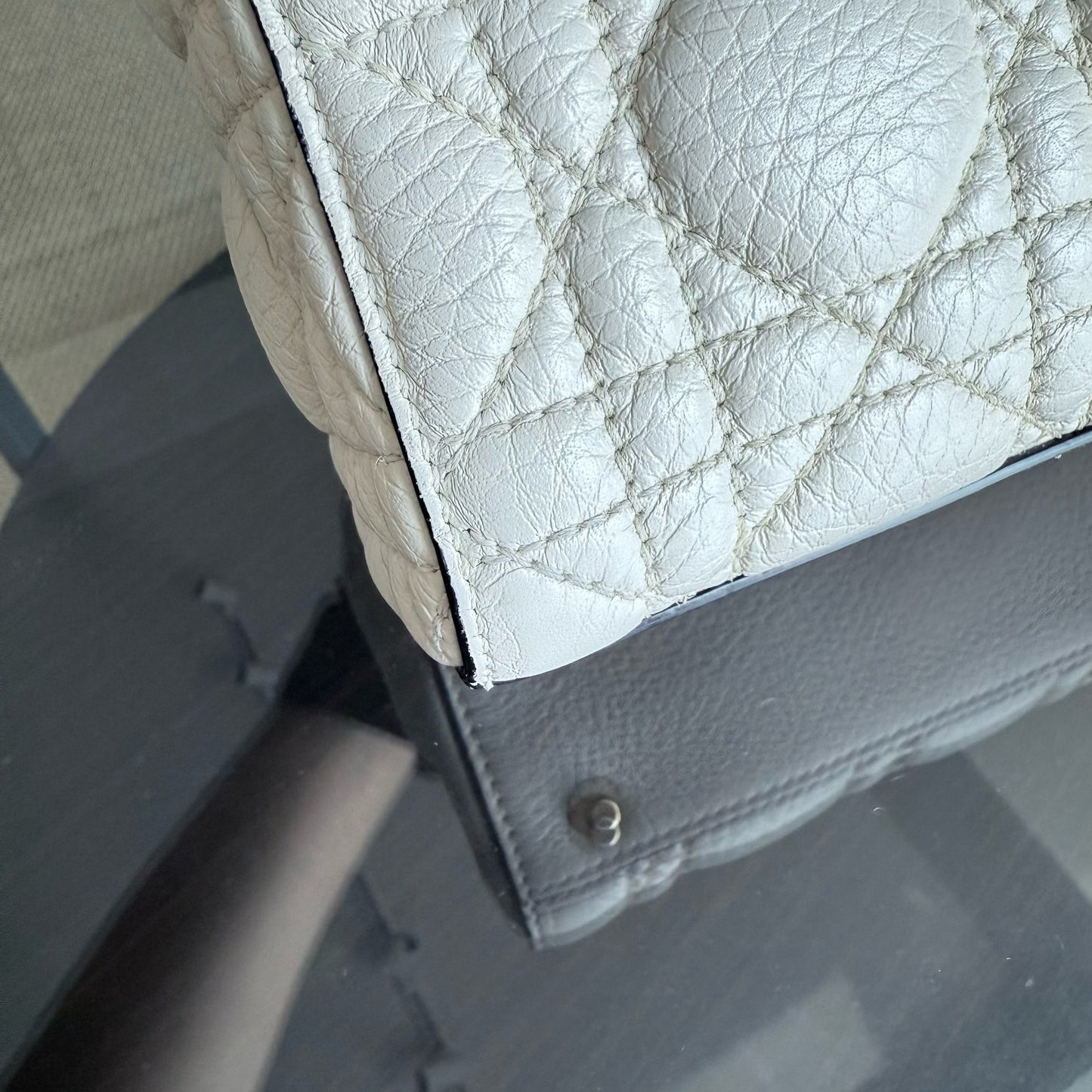 DIO Lady Mini - Cannage Grained Calfskin White gold hardware
