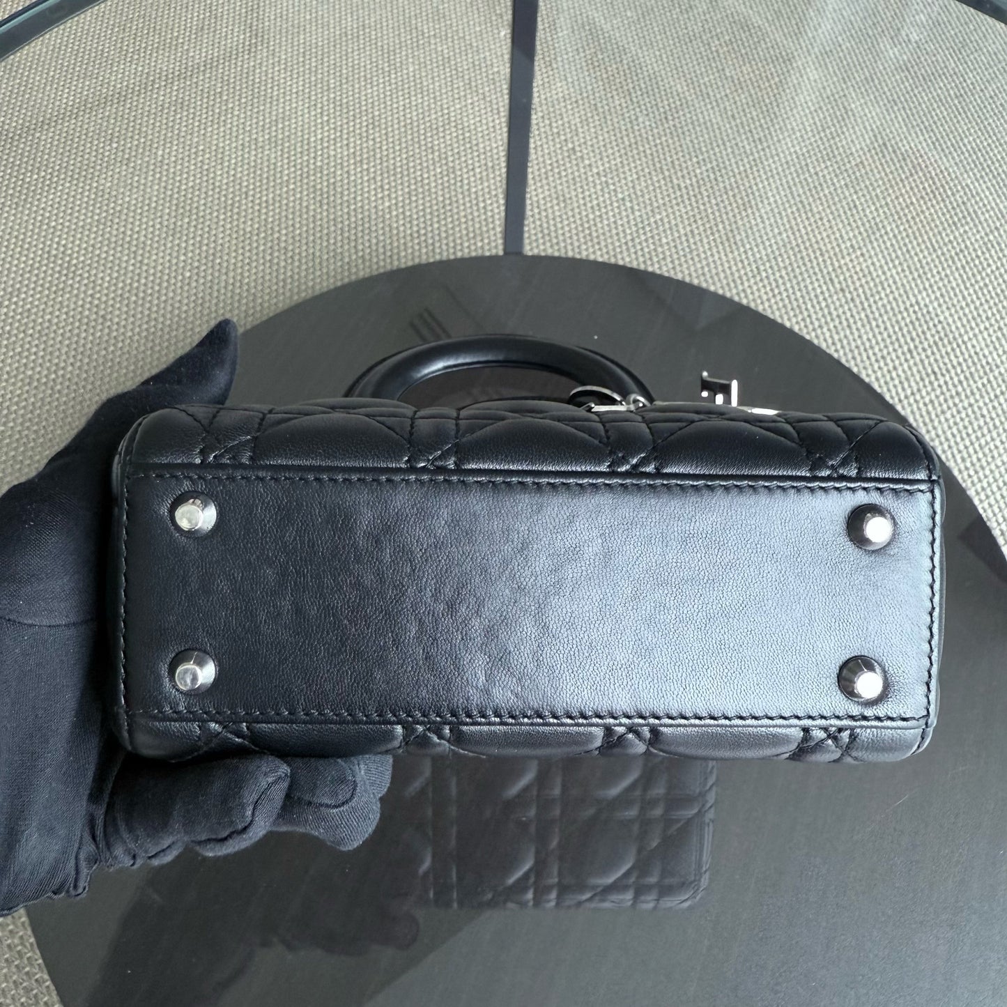 Kovancy Lady Mini - Sangle à chaîne en cuir d'agneau Cannage noir et matériel argenté