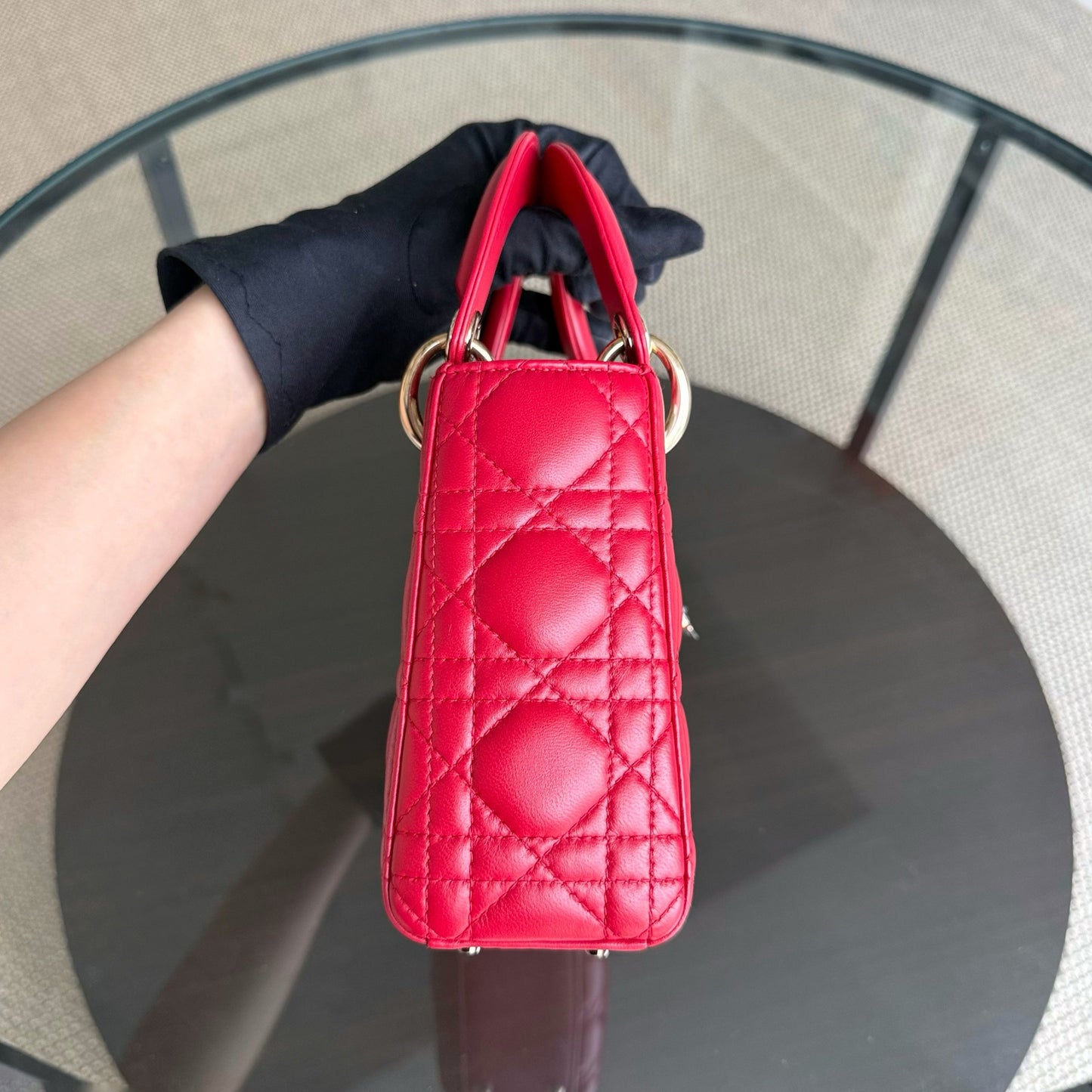 Kovancy Lady Mini - Bandoulière réglable en cuir d'agneau Cannage rouge et matériel doré
