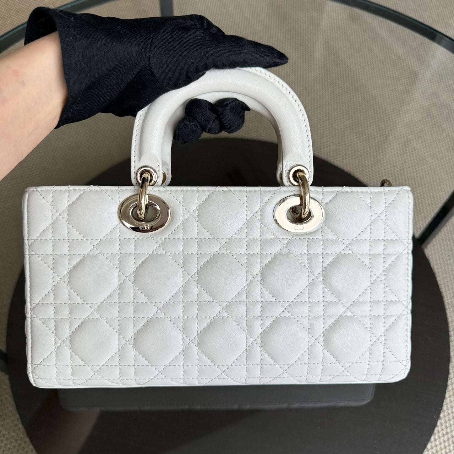 Kovancy D-joy Medium - Cuir d'agneau Cannage Blanc Quincaillerie en or