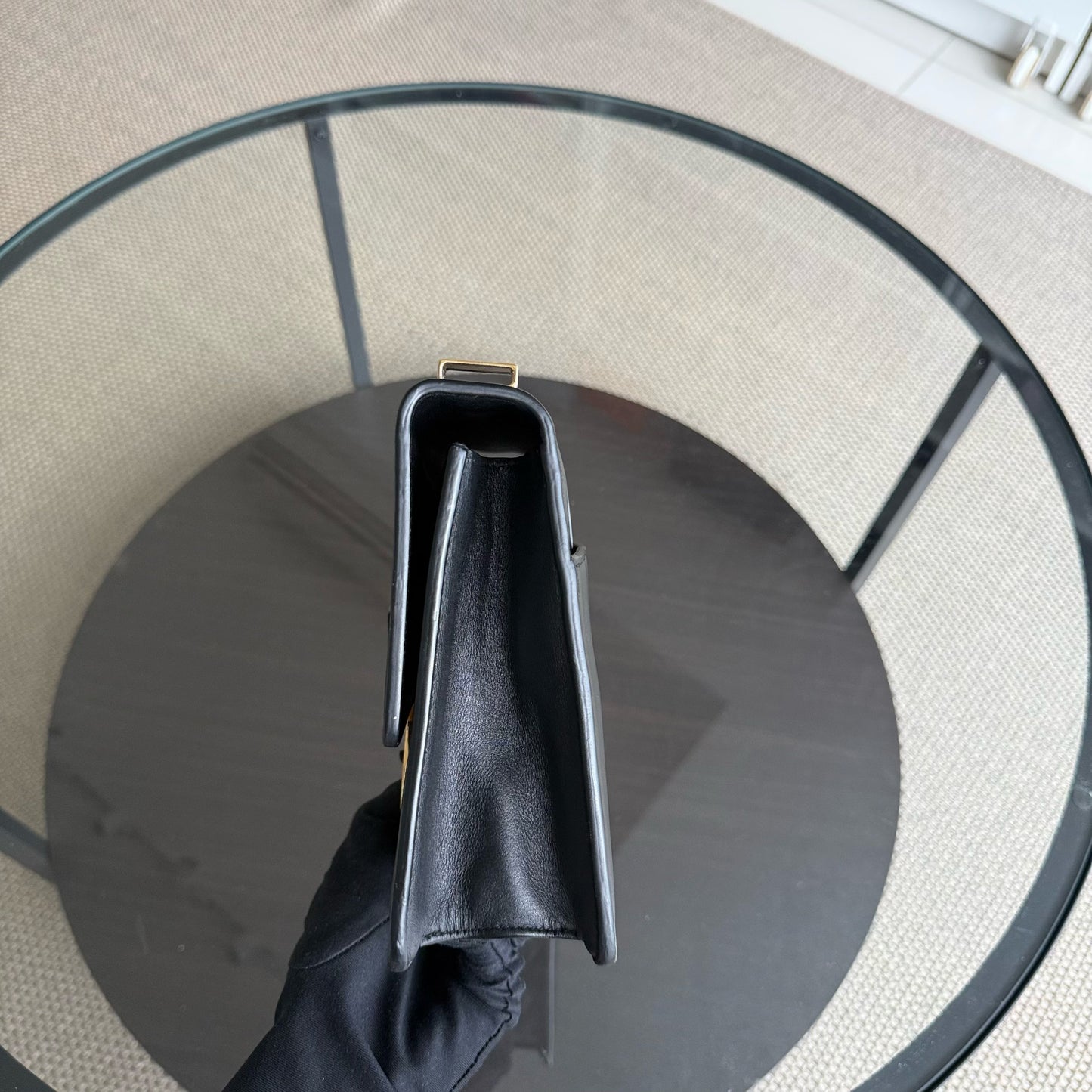 Kovancy Montaigne 30 - Cuir de veau lisse noir, accastillage doré