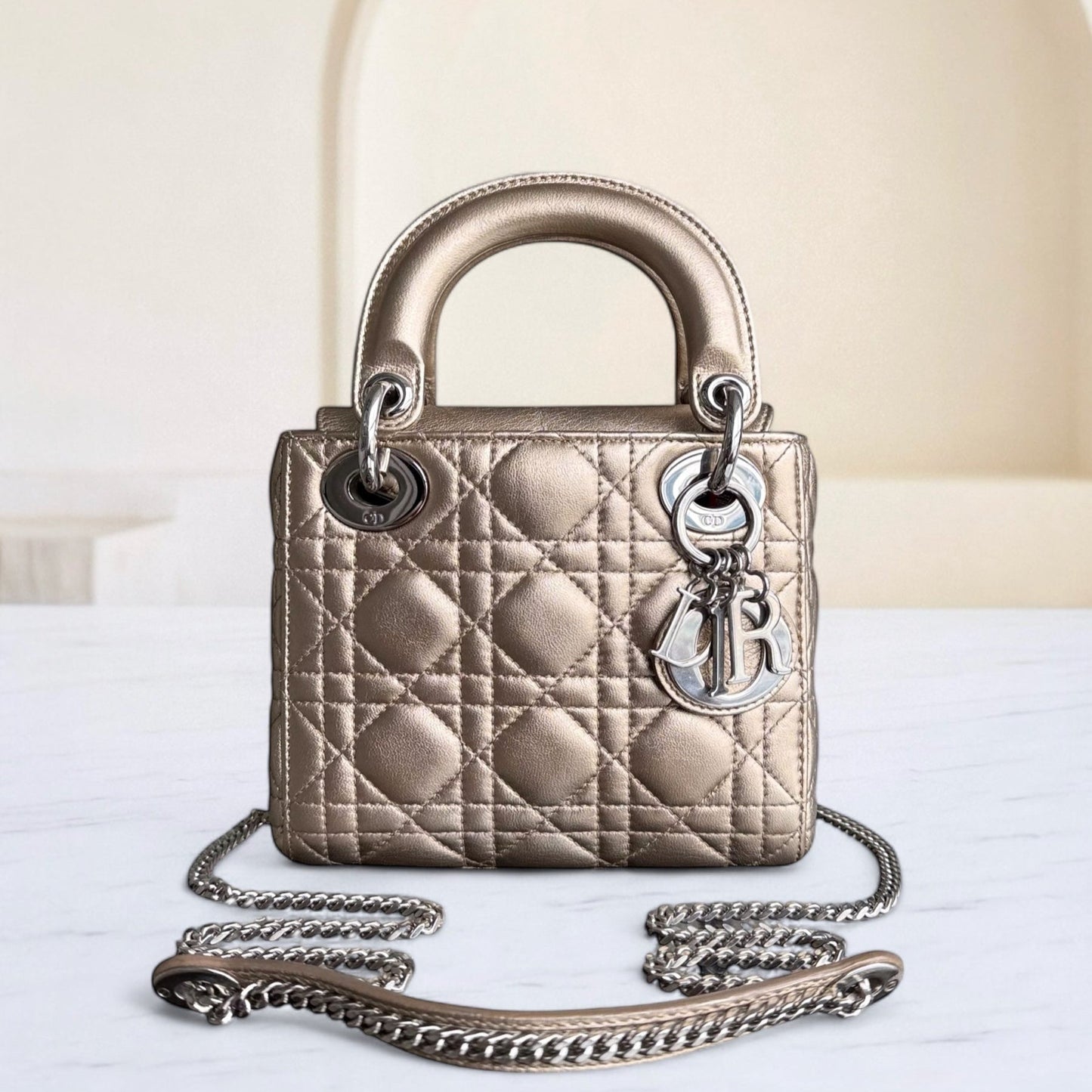 Kovancy Lady Mini - Sangle chaîne en cuir d'agneau Cannage avec quincaillerie dorée et argentée