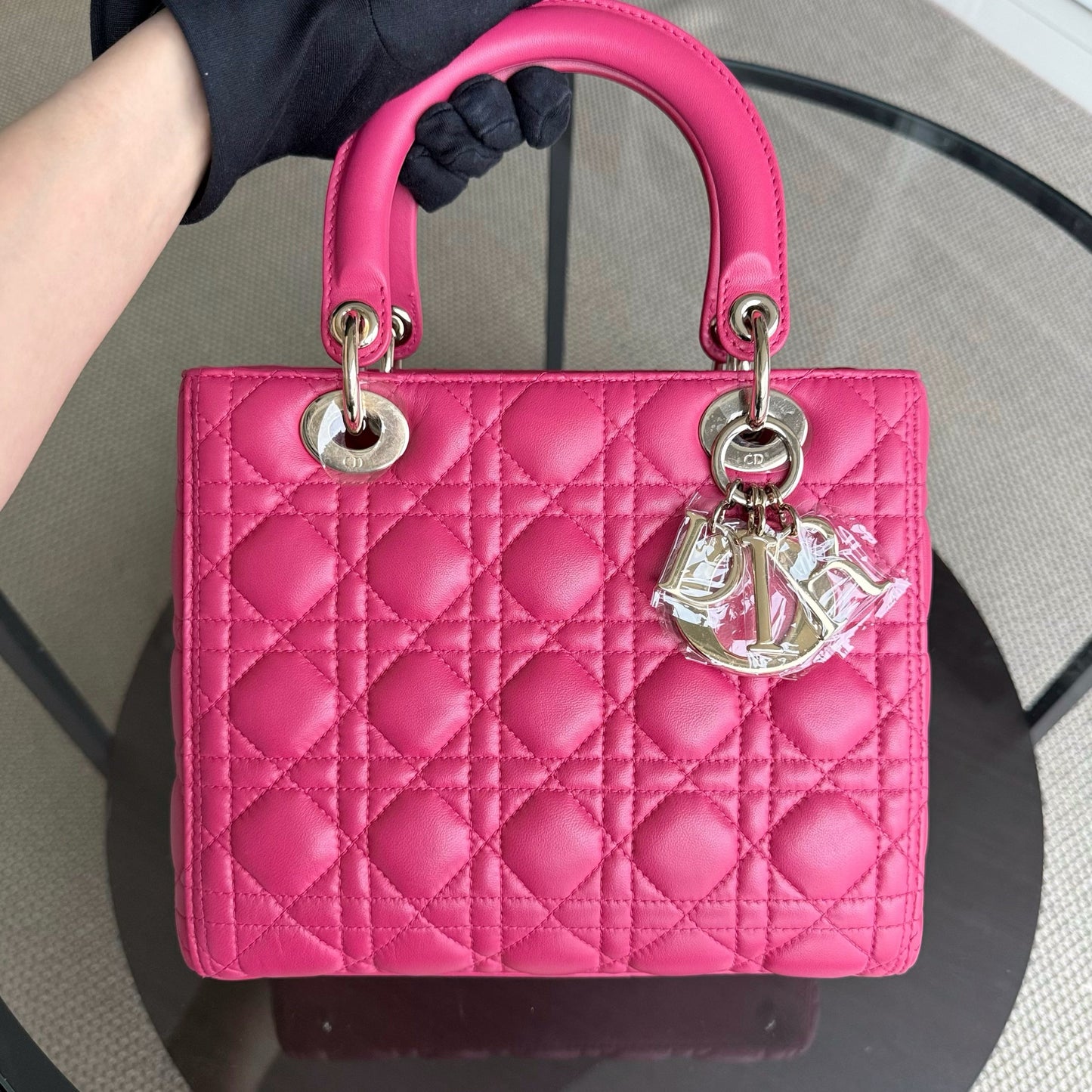 Kovancy Lady Moyen - Cuir d'agneau Cannage rose vif, quincaillerie dorée