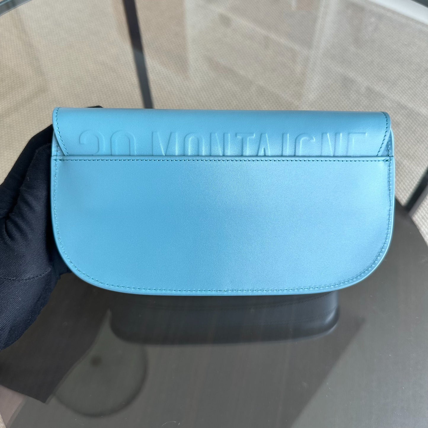 Kovancy Bobby East West - Sac bandoulière en cuir de veau lisse, accastillage bleu doré