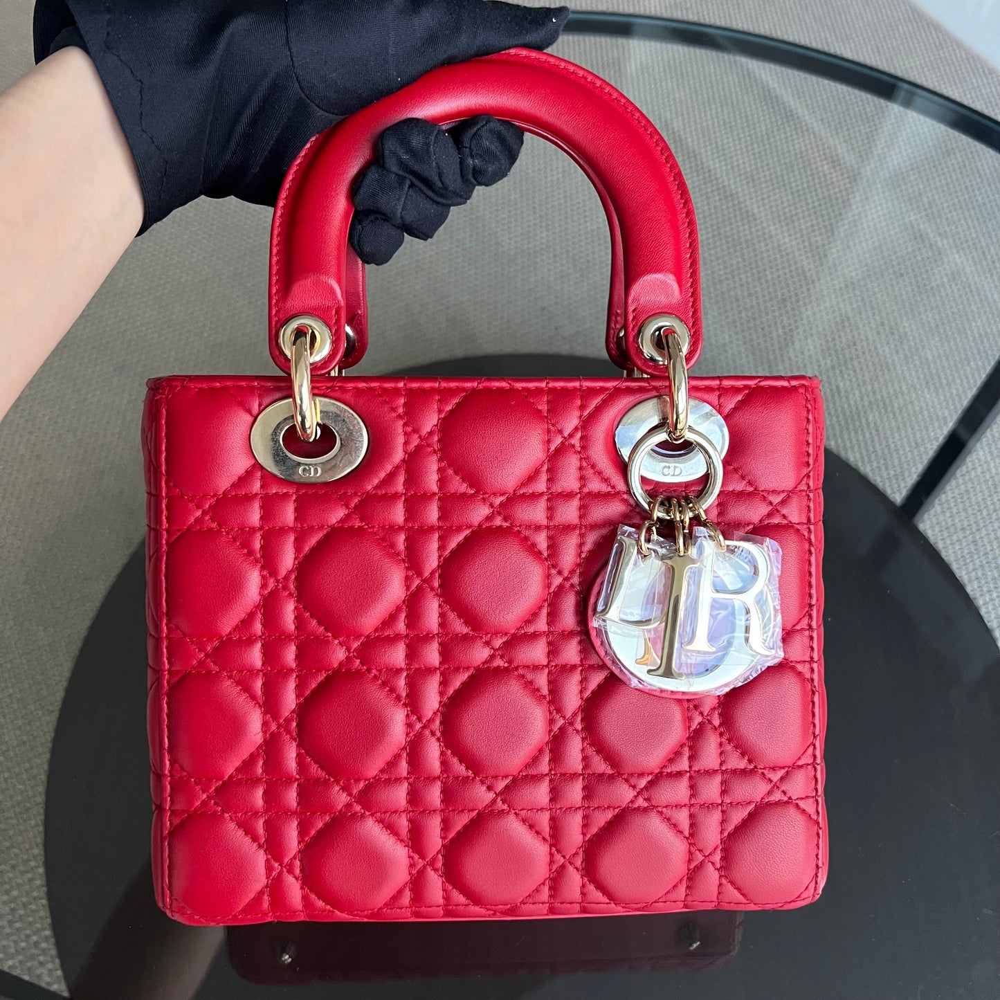 Kovancy Lady Petit rabat - Agneau Cannage, finitions or rouge