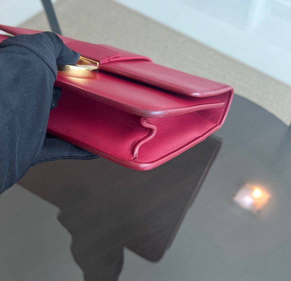 Kovancy 30 Montaigne - Sac bandoulière moyen en cuir de veau rouge GHW