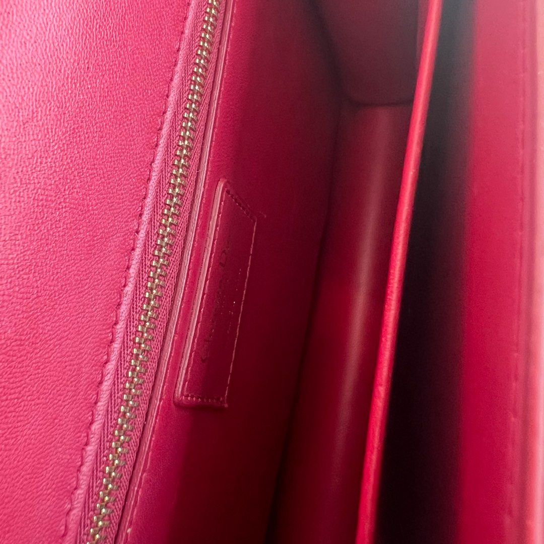 Kovancy 30 Montaigne - Sac bandoulière moyen en cuir de veau rouge GHW