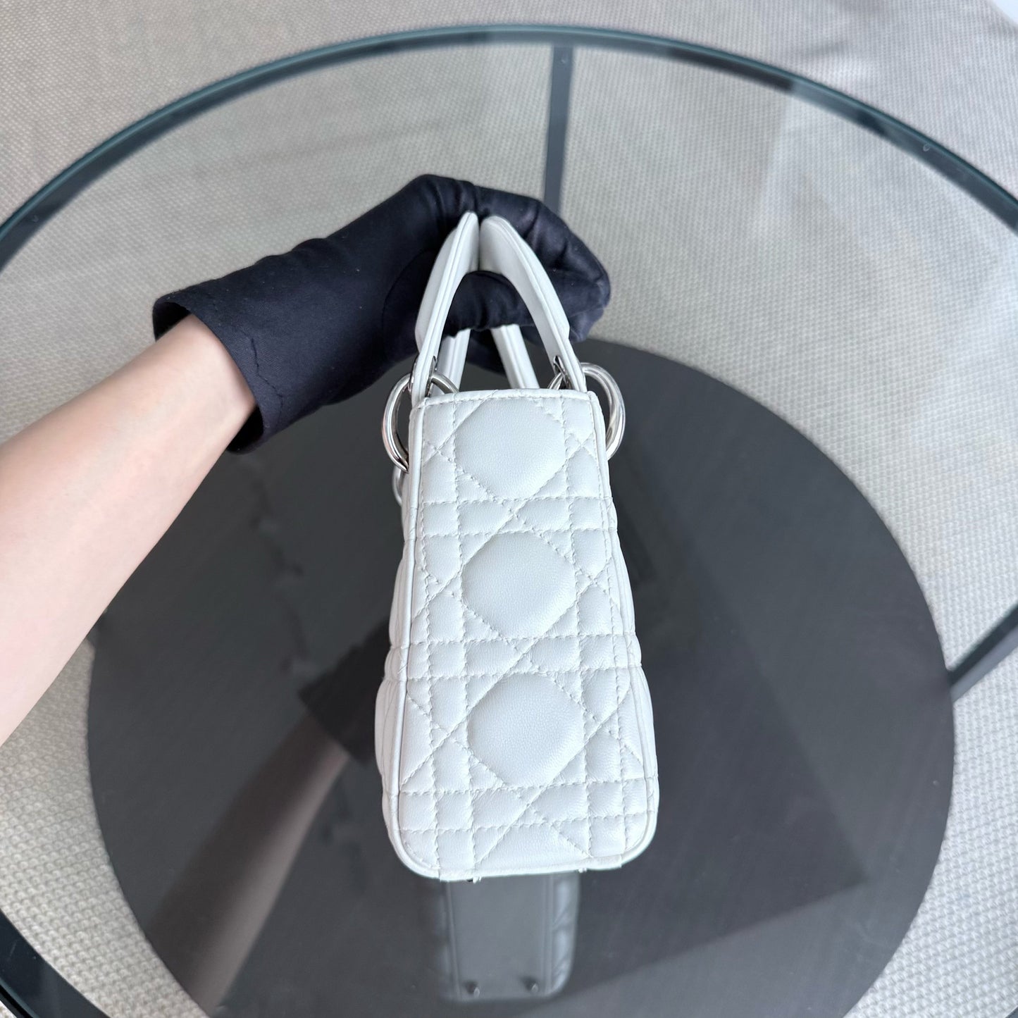 Kovancy Lady Mini - Sangle chaîne en cuir d'agneau Cannage blanc et métal argenté
