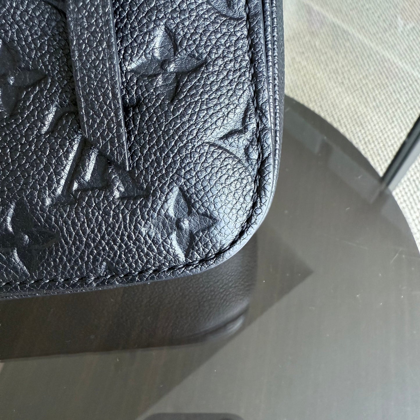 Kovancy Pochette Metis - Monogram Empreinte Cuir Noir Noir Or Quincaillerie