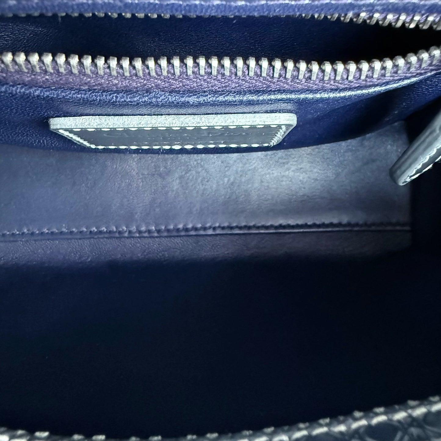 Kovancy Lady Mini - Micro Cannage Métallique Bicolore Argent Bleu Foncé Quincaillerie Argentée