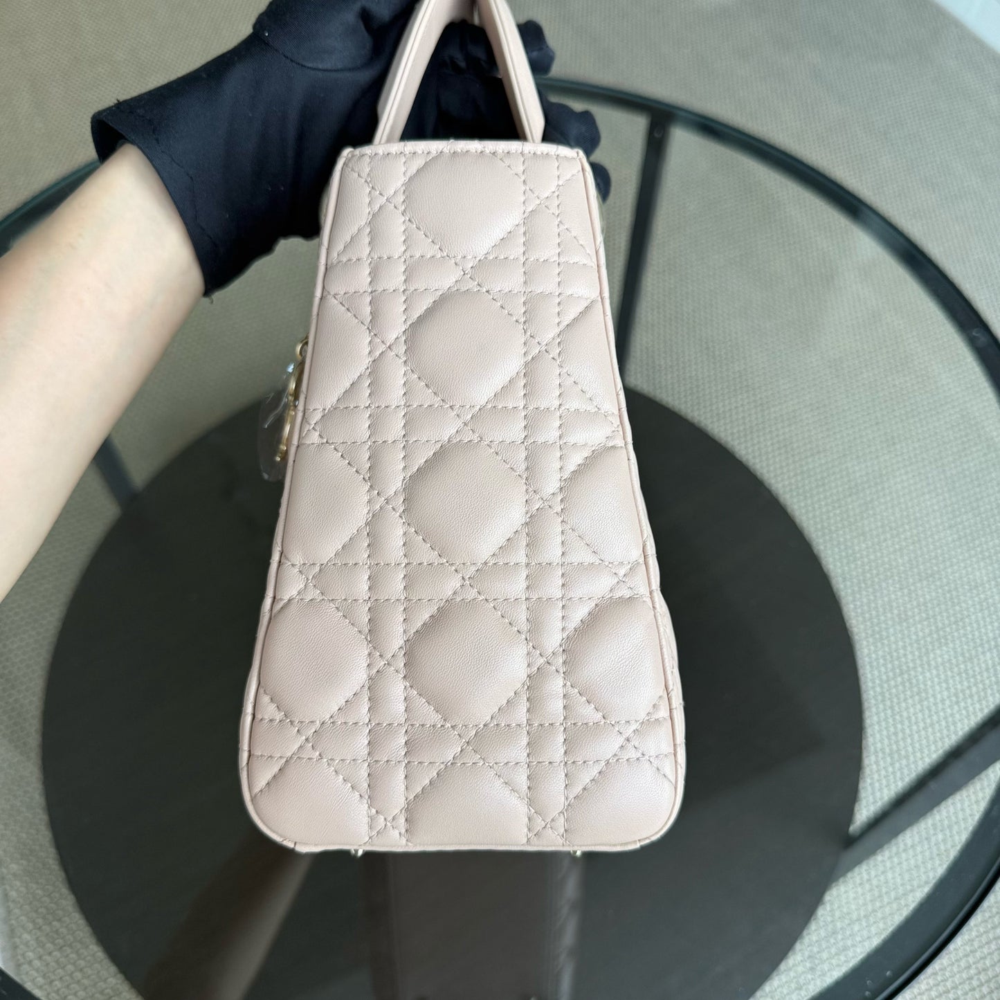 Kovancy Lady Moyen - Cuir d'agneau Cannage beige clair, finitions dorées