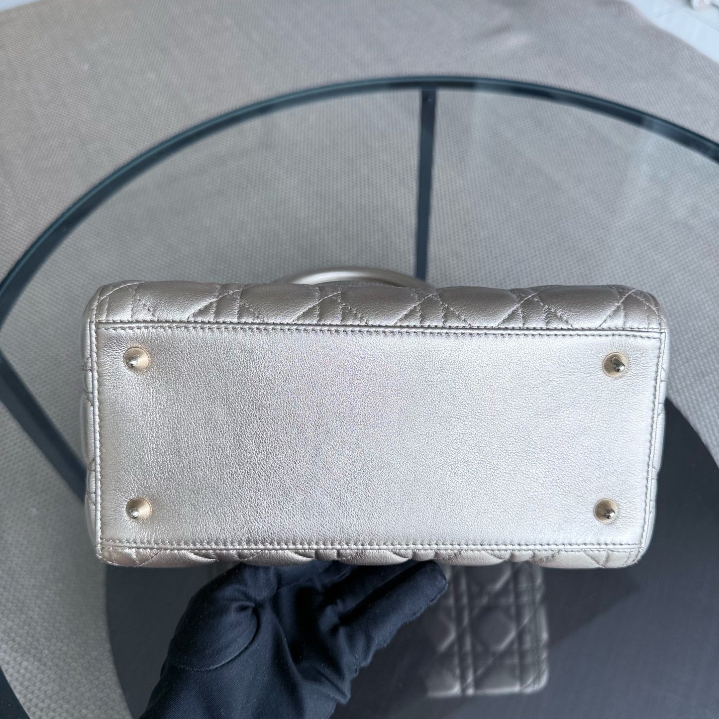Kovancy Lady Moyen - Cuir de veau doré Cannage, accessoires dorés, sans sangle