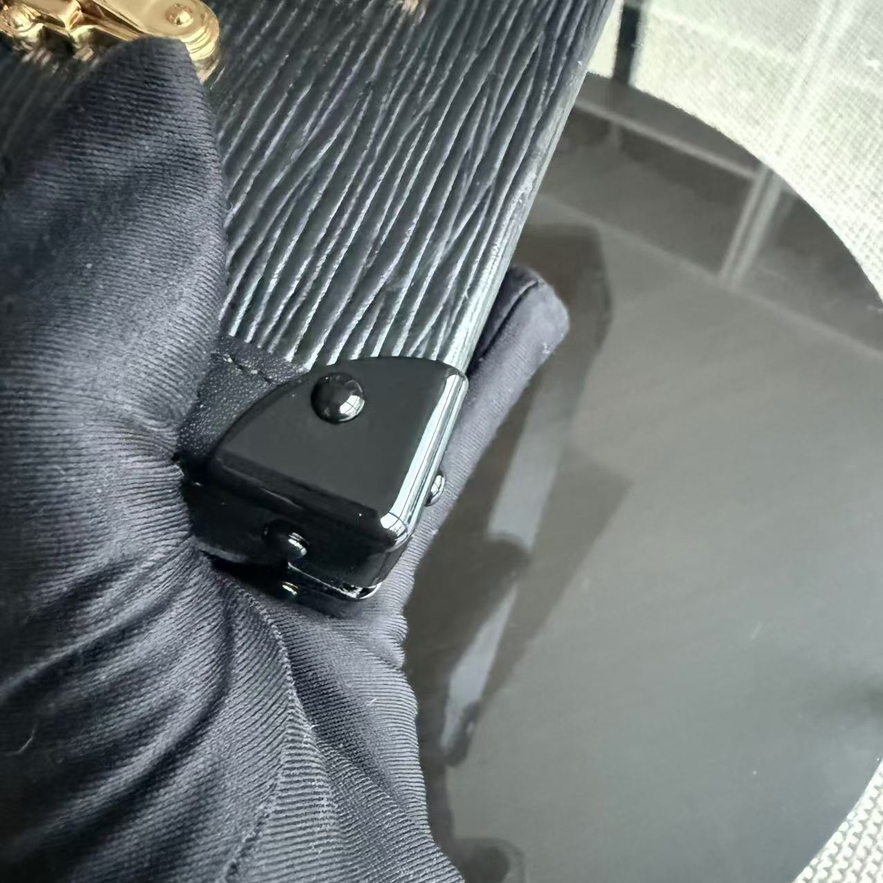 Kovancy Petite Malle - Sac bandoulière en cuir noir EPI