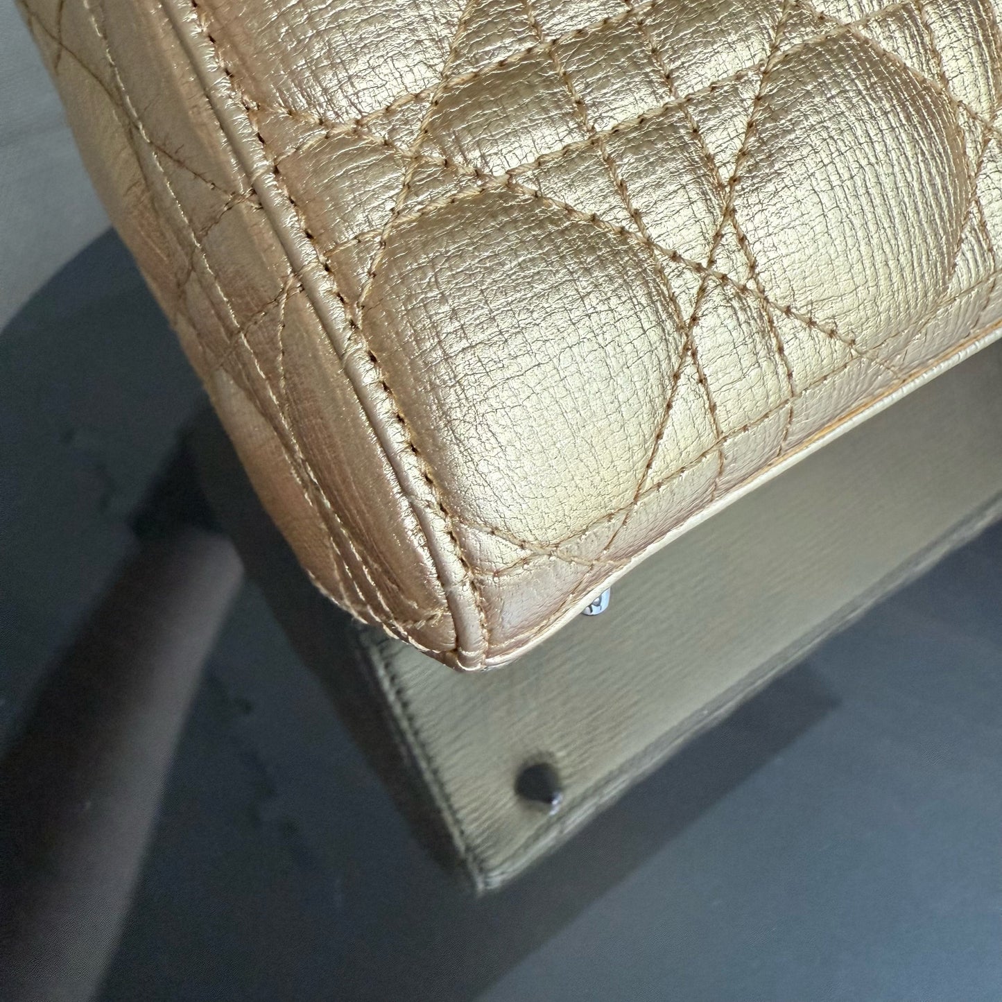 Kovancy Lady Petit - Cuir de veau métallisé Cannage, accessoires dorés et argentés