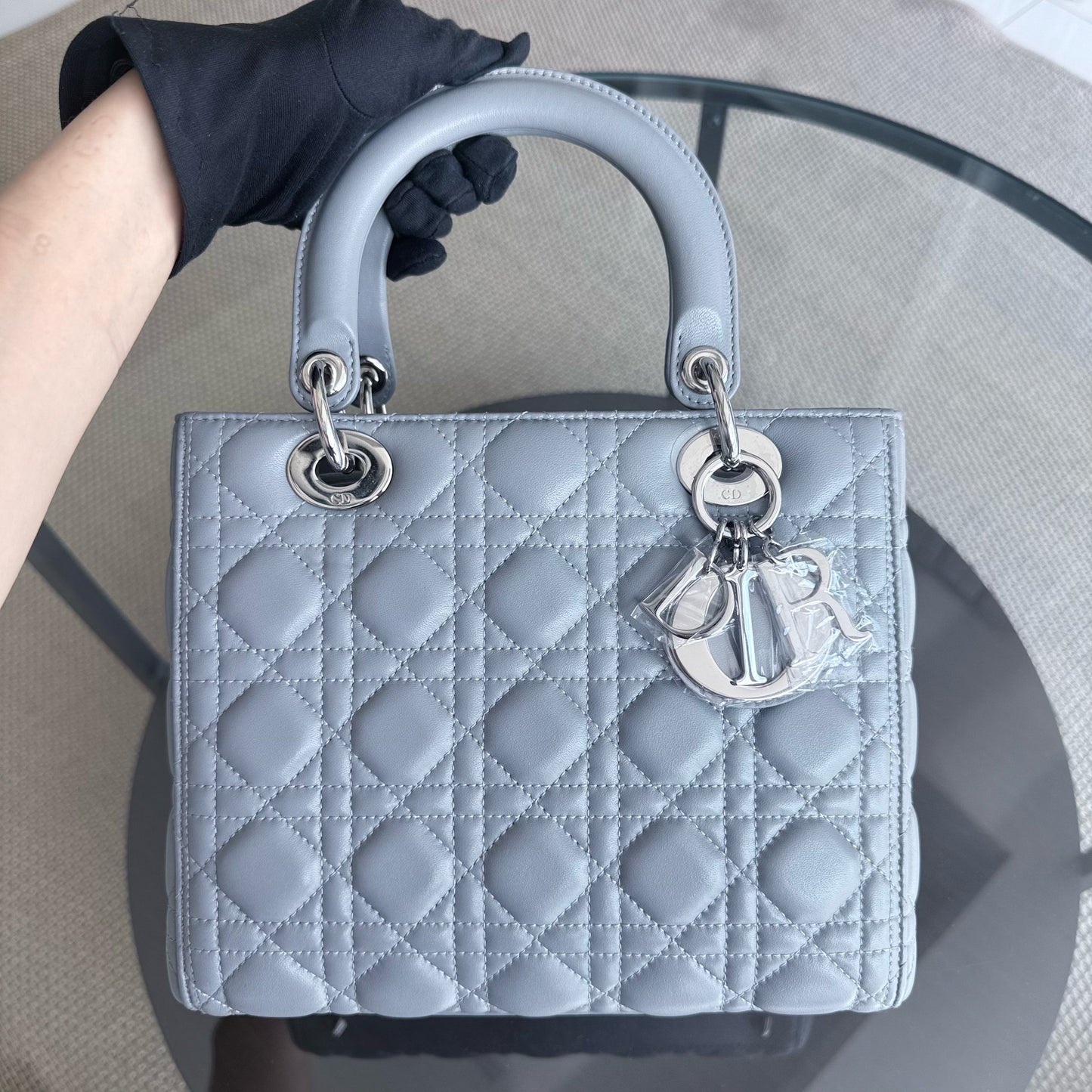 Kovancy Lady Moyen - Cuir d'agneau Cannage Gris Gris Quincaillerie argentée