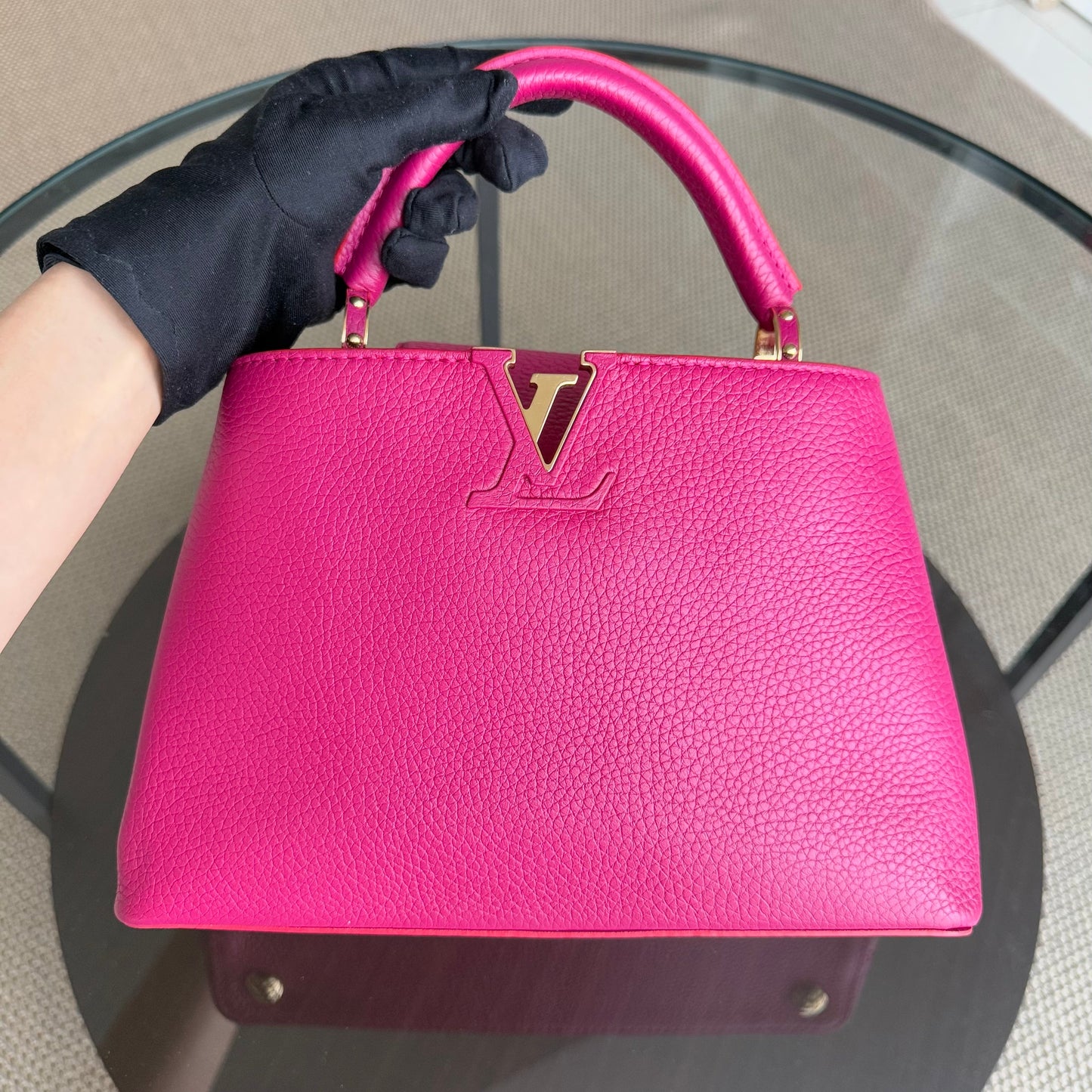 LV Capucines BB - 27CM Grained calfskin Hot pink Gold-tone hardware