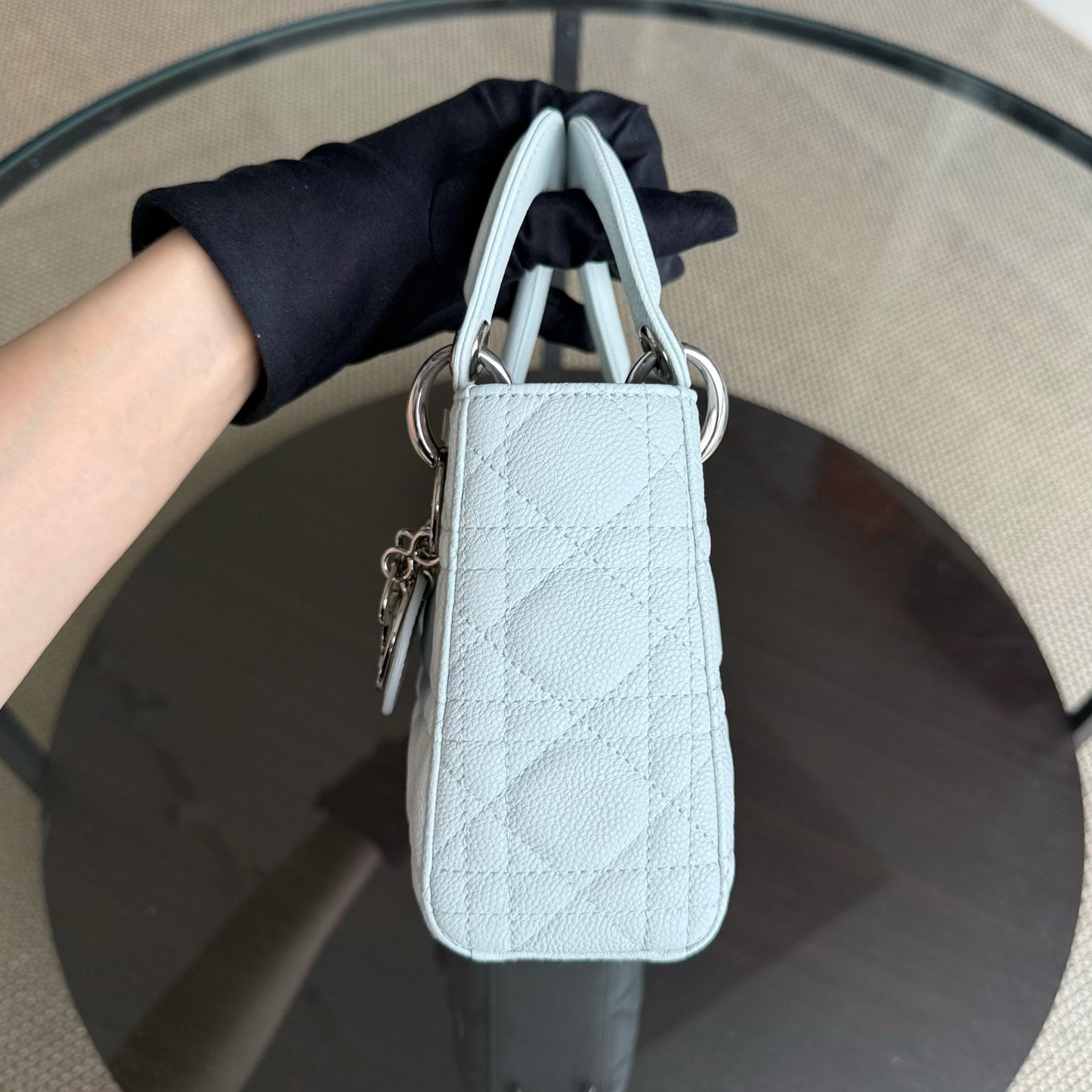 Kovancy Lady Mini - Cuir de veau grainé Cannage Glacier White Hardware argenté
