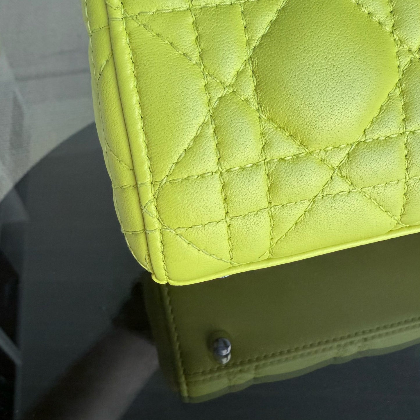 Kovancy Lady Mini - Sangle réglable en cuir d'agneau Cannage jaune et métal argenté