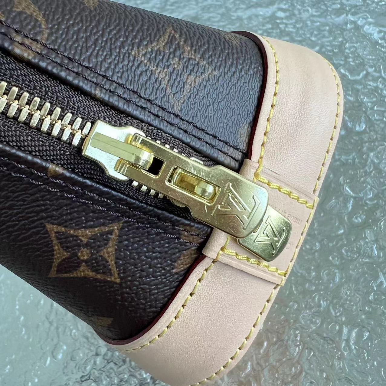 Kovancy Alma BB Monogram Canvas Leather 23CM