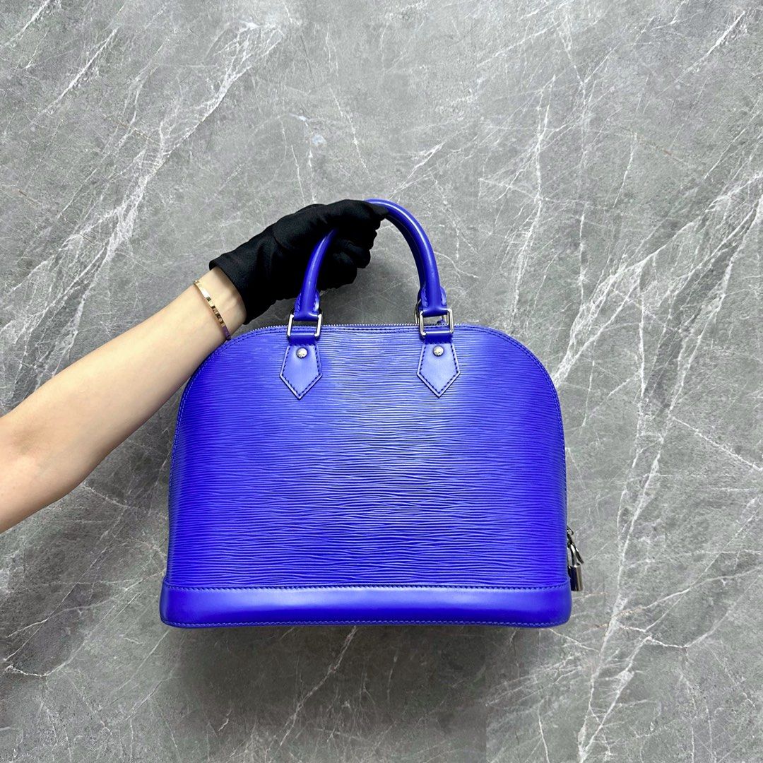 LVT Alma PM EPI Blue Leather SHW