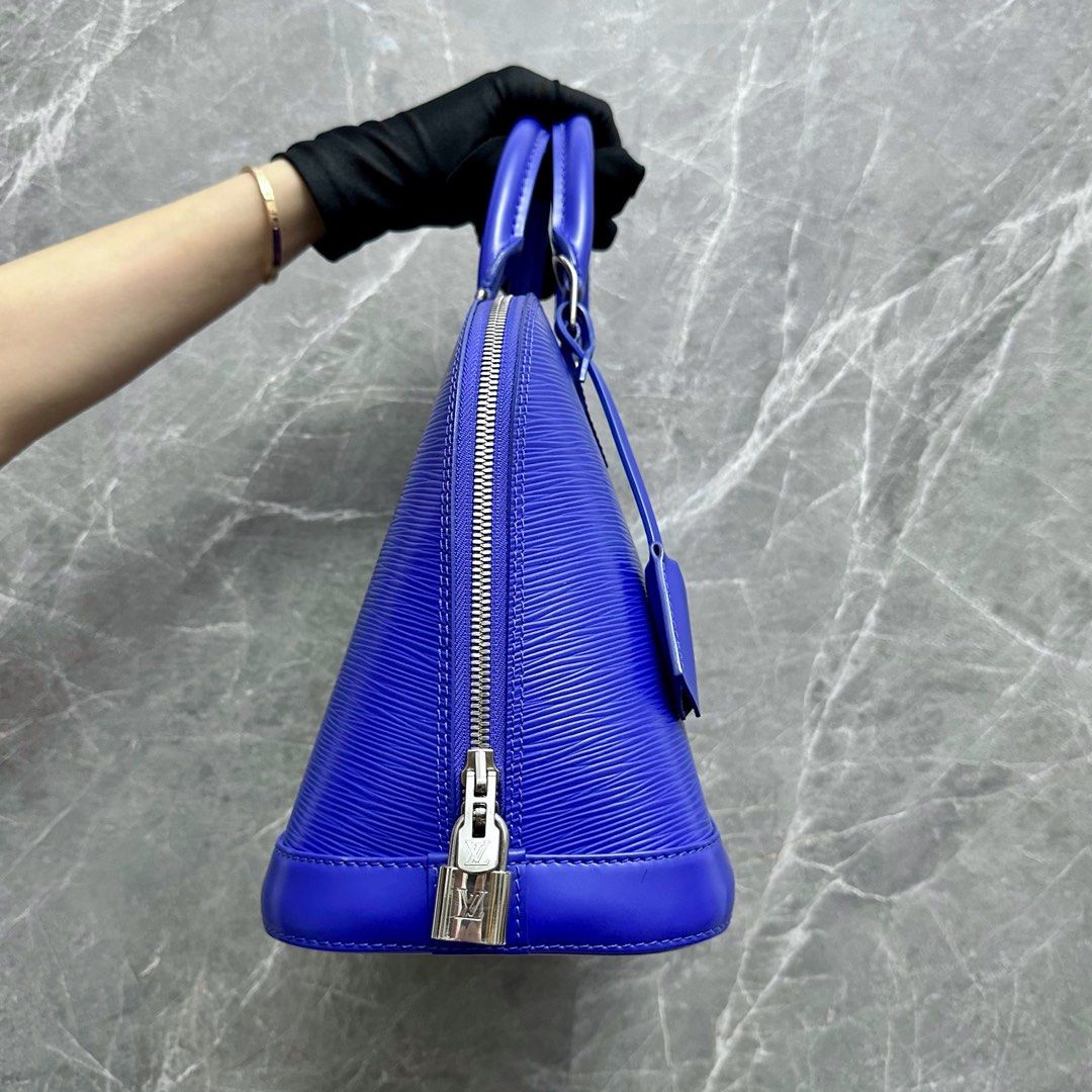 LVT Alma PM EPI Blue Leather SHW