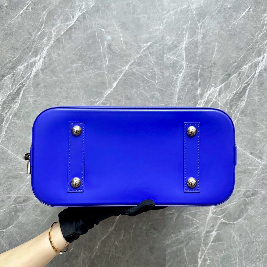 LVT Alma PM EPI Blue Leather SHW