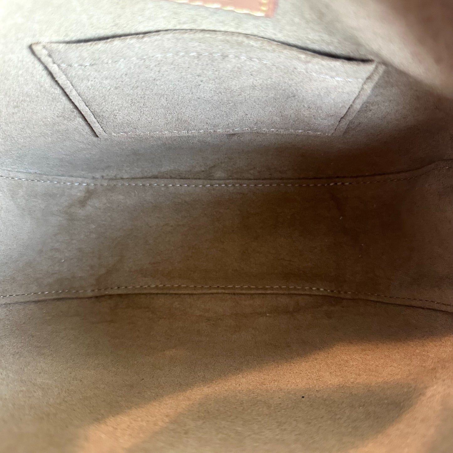 Kovancy Boîte Chapeau Souple MM Monogram Canvas Bag
