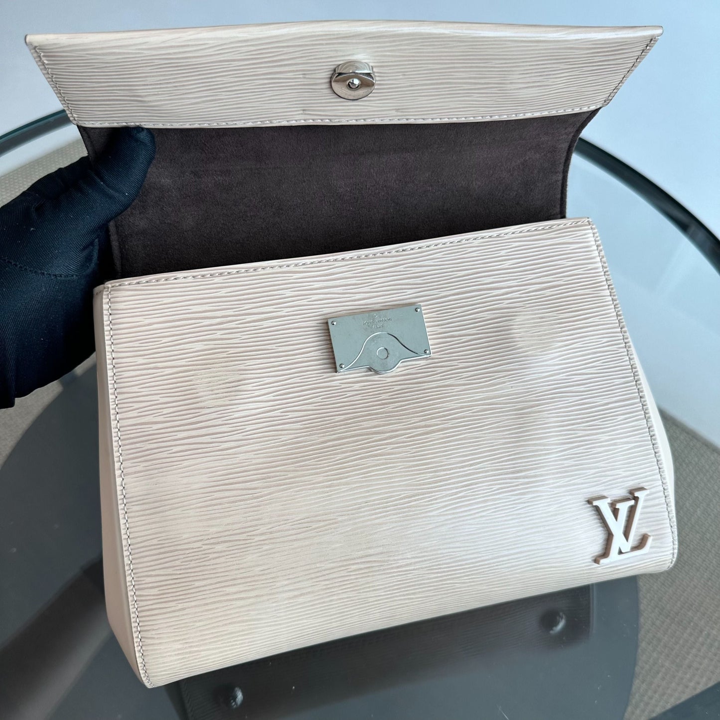 LVT Cluny MM shoulder bag in beige EPI leather