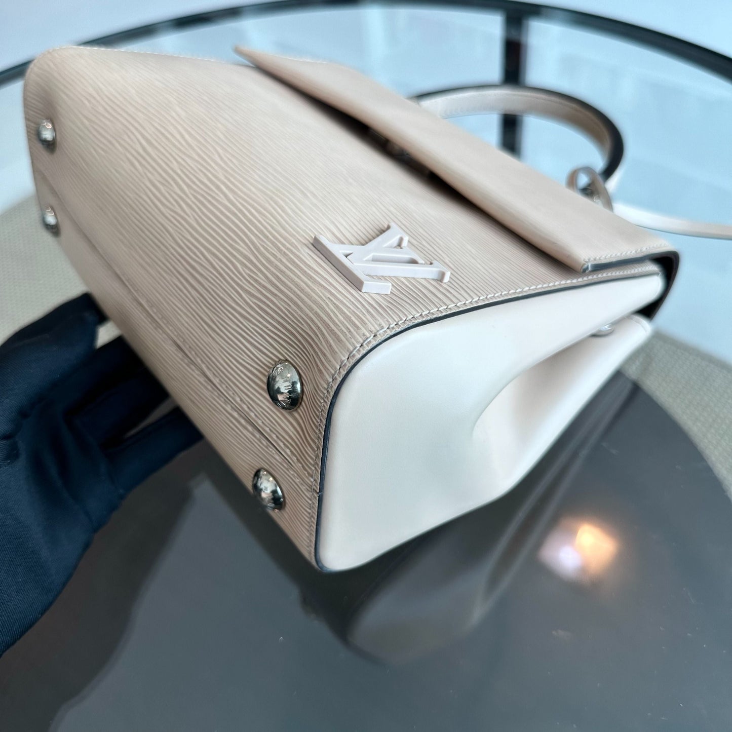 LVT Cluny MM shoulder bag in beige EPI leather