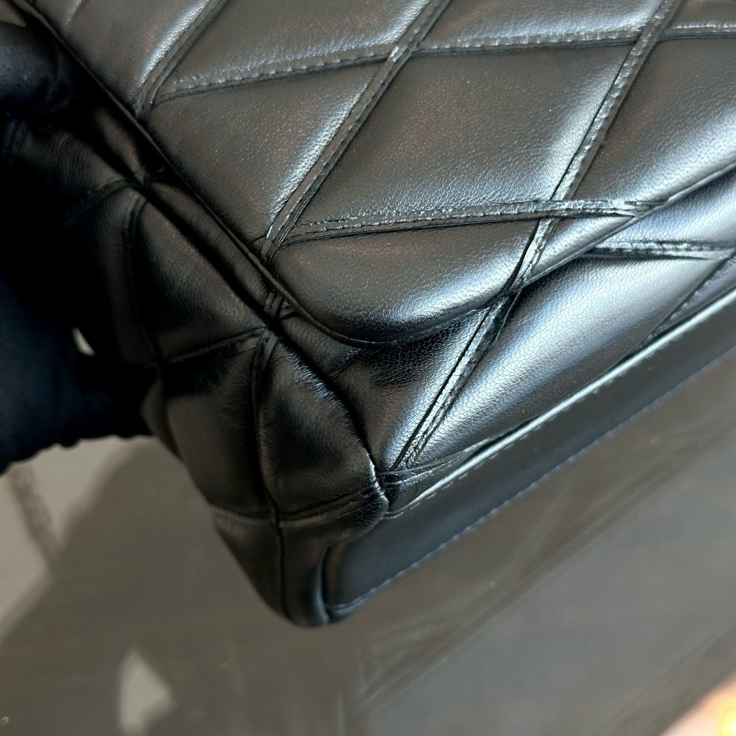Kovancy Sac à bandoulière Malletage Twist Go-14 MM SHW noir