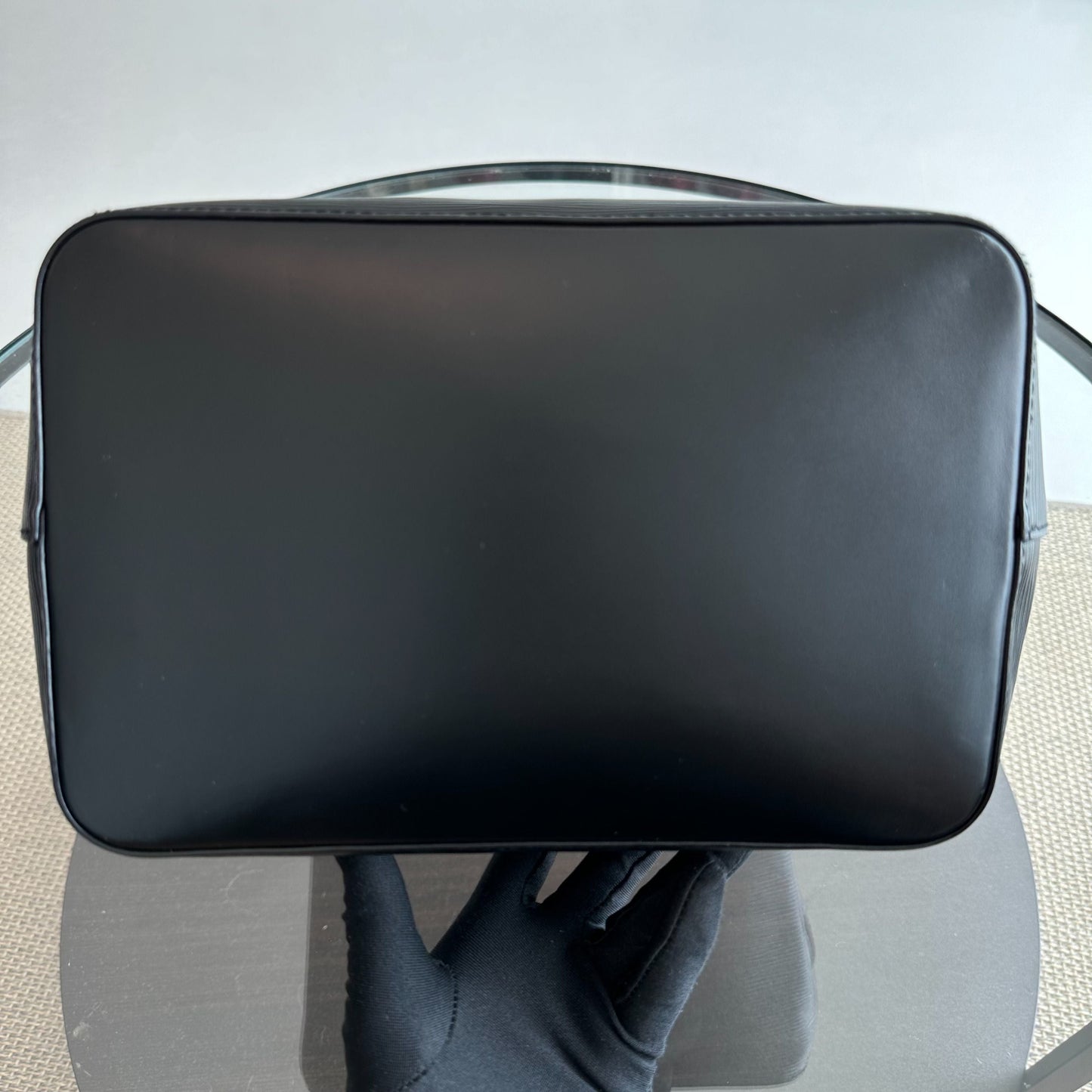 LVT Neo Noe MM Bucket Bag in Black EPI Leather SHW