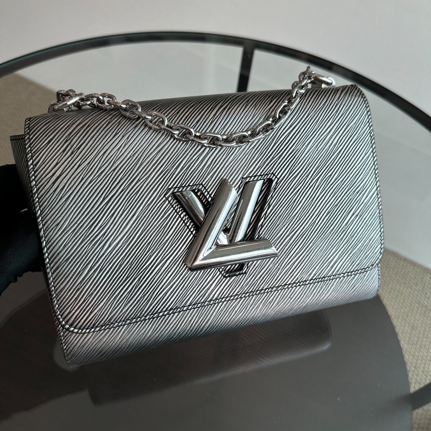 Kovancy Twist MM EPI Cuir Argent GHW