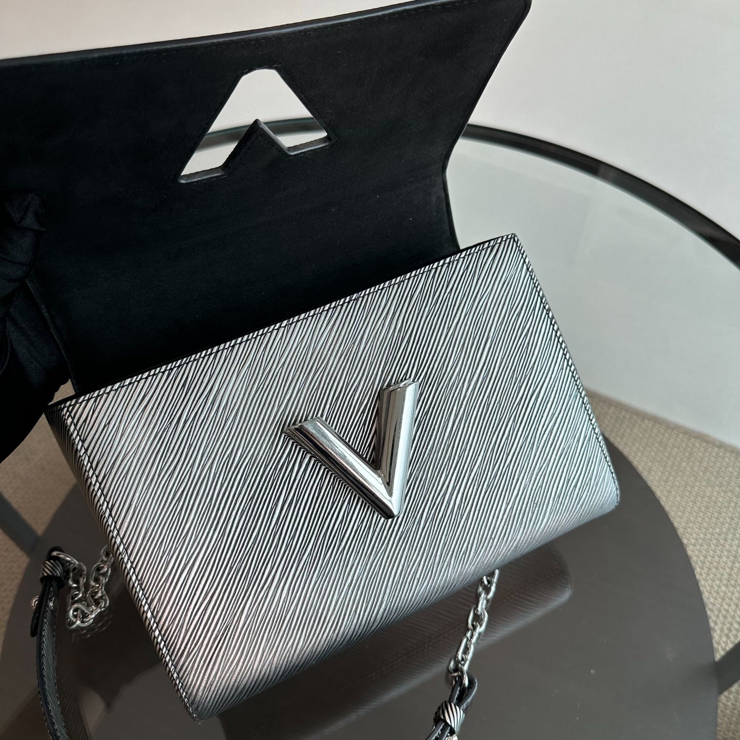 Kovancy Twist MM EPI Cuir Argent GHW