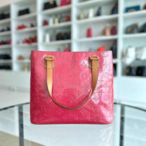 Kovancy Sac à bandoulière Vernis PM en cuir verni Monogram rouge