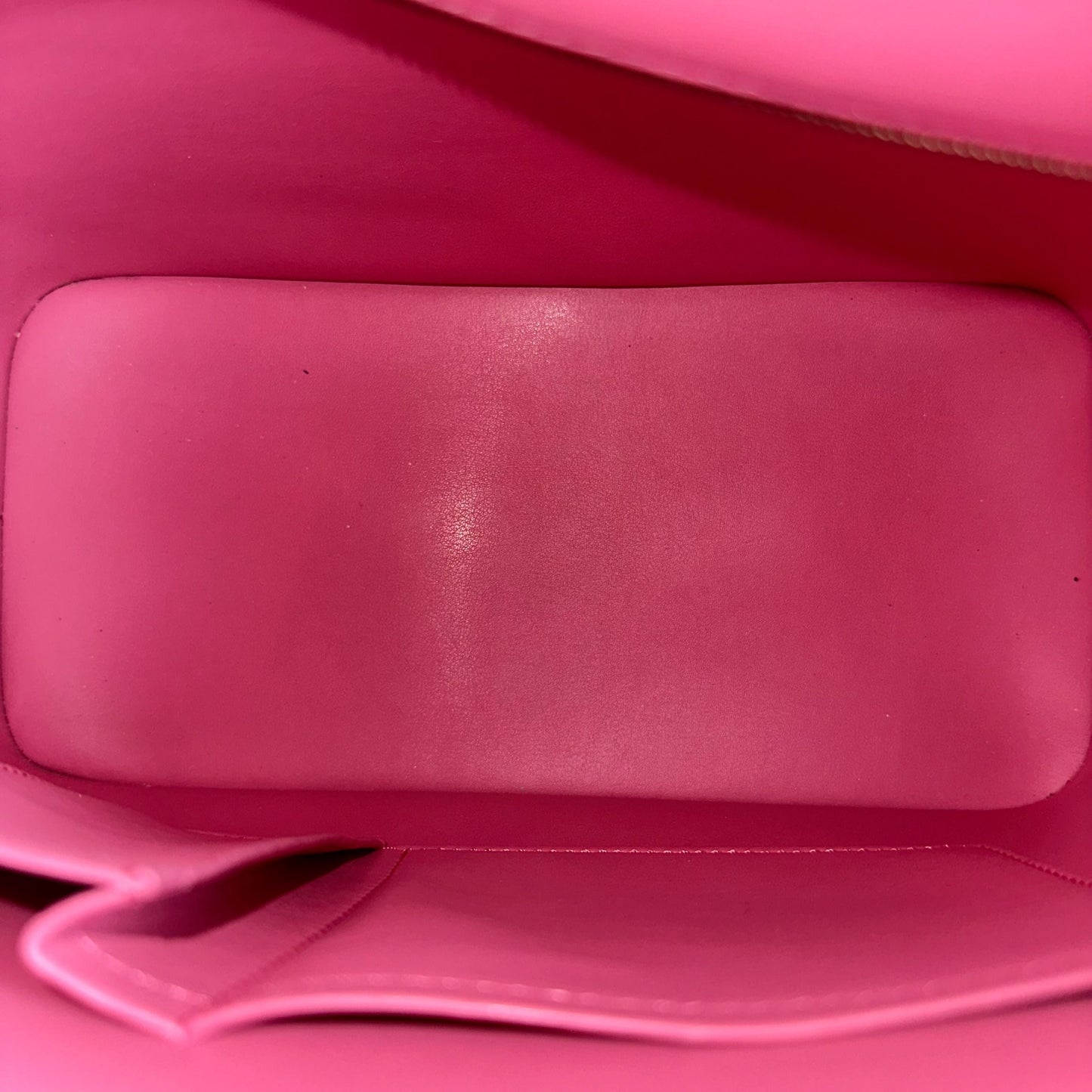 Kovancy Sac à bandoulière Vernis PM en cuir verni Monogram rouge
